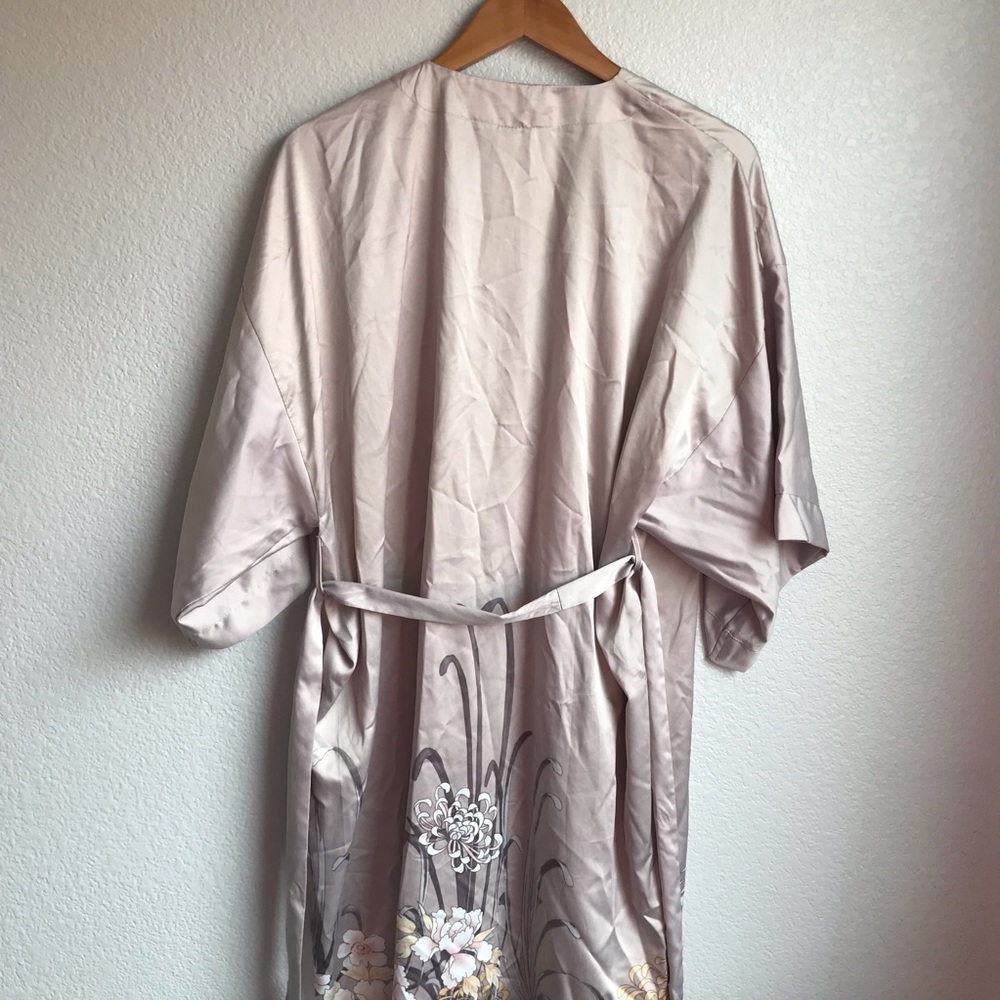 H&M Floral Robe - Picture 7 of 7